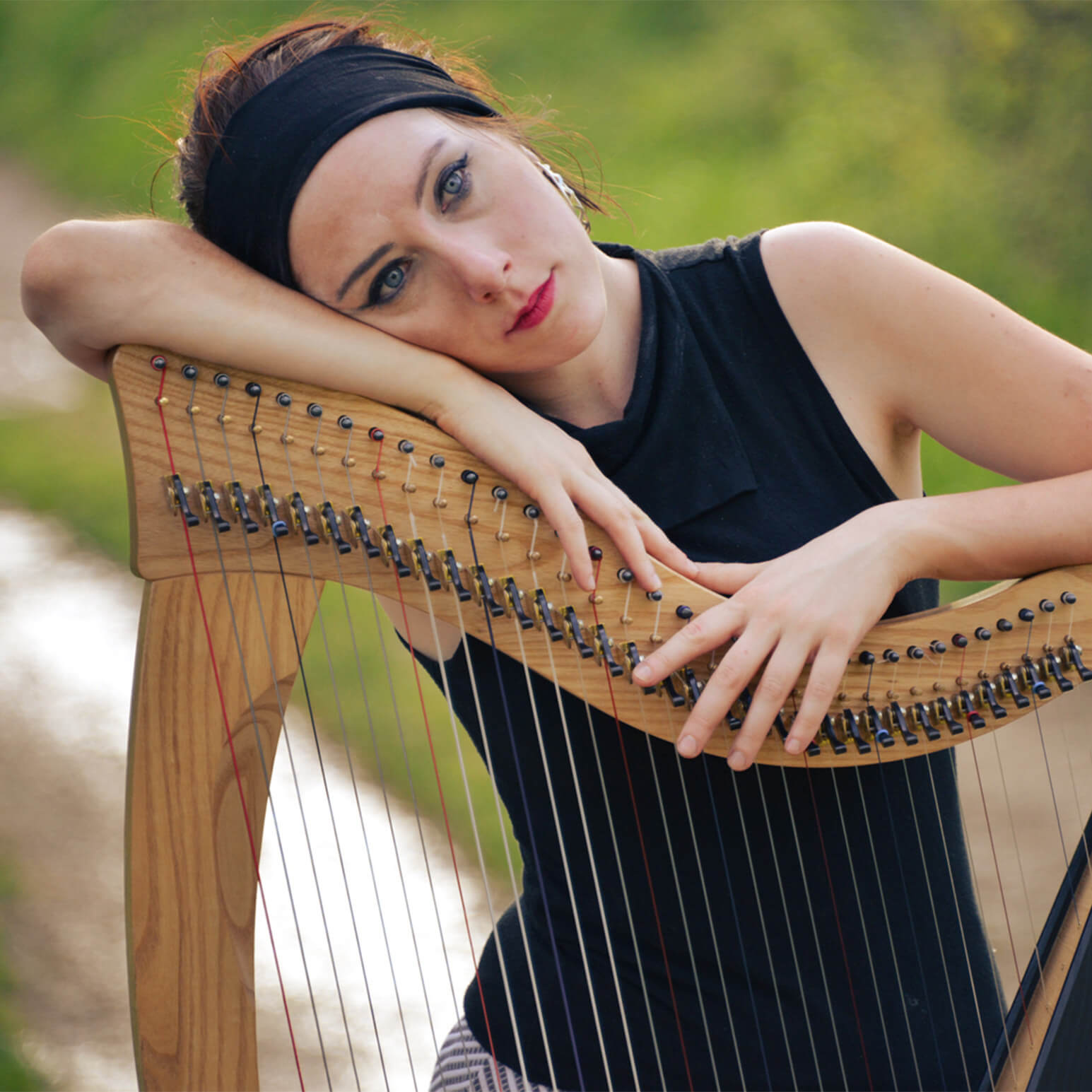 Maud Ardiet, interprète du Voyage en harpe